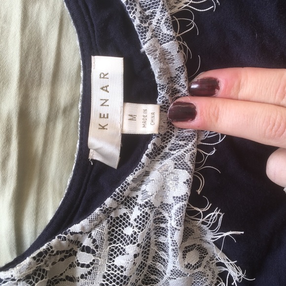 Soft navy blouse with sturdy lace detail - Picture 4 of 5